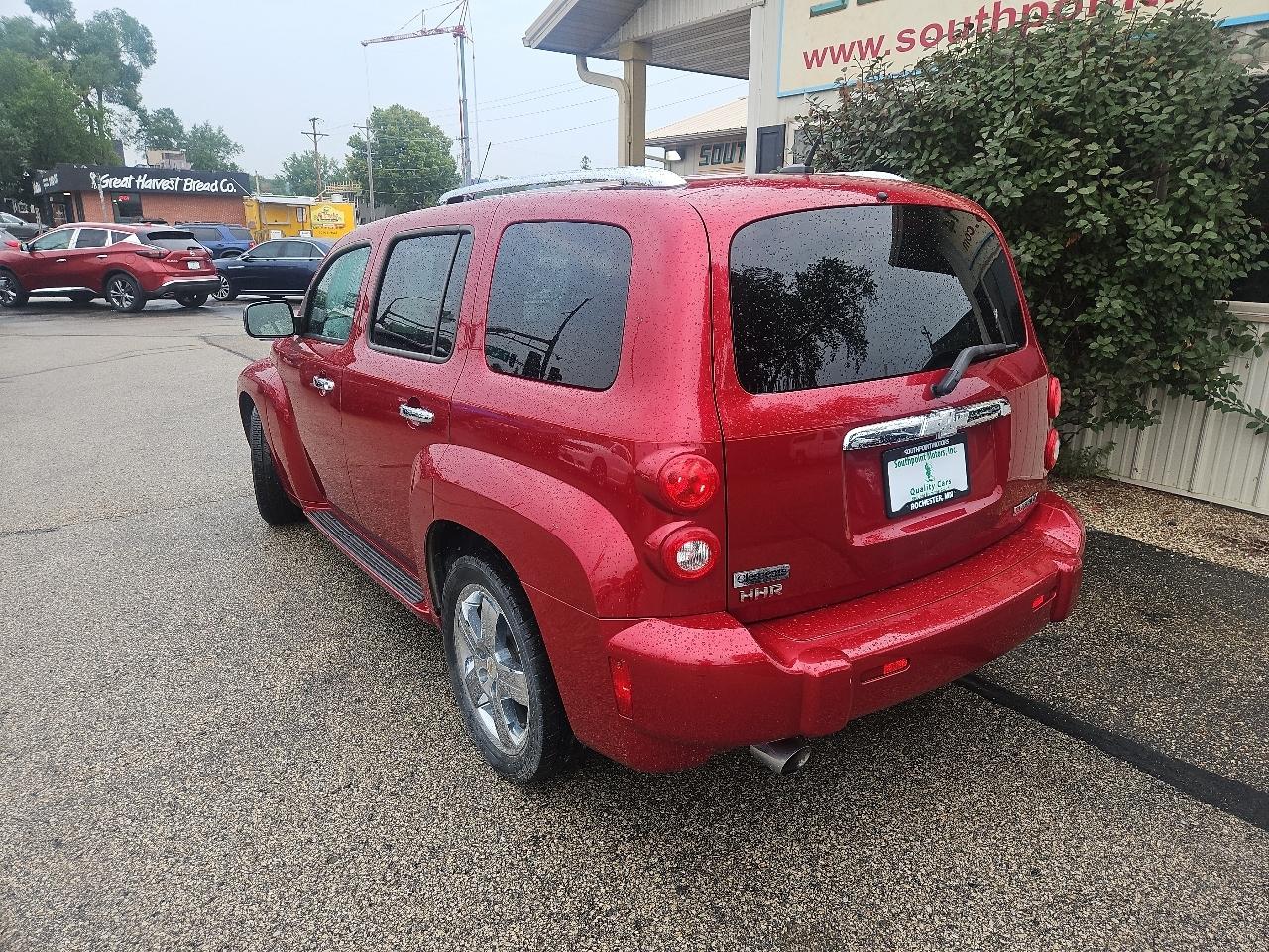 Chevrolet HHR FWD 4dr LT w/2LT 2011