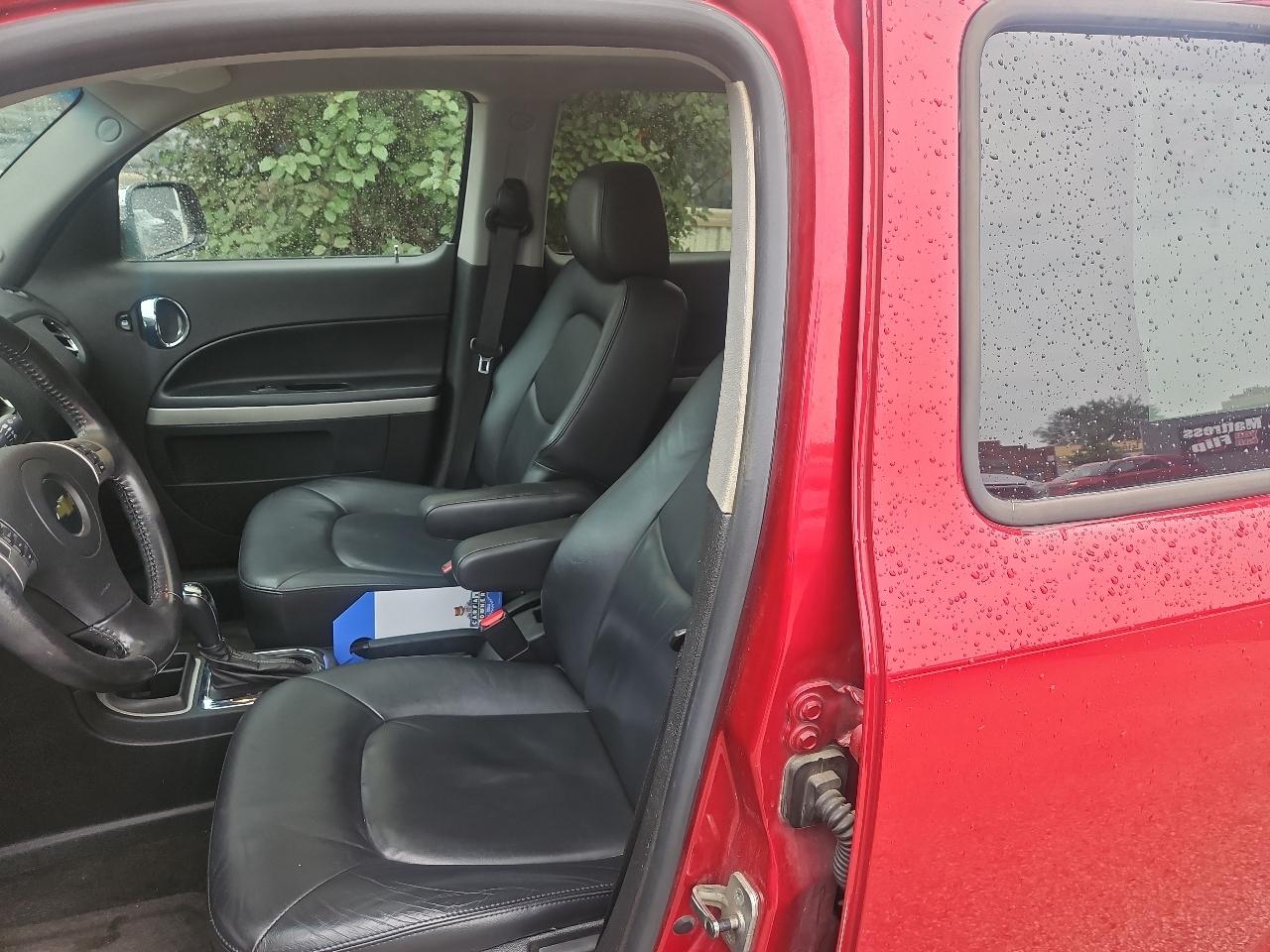 Chevrolet HHR FWD 4dr LT w/2LT 2011