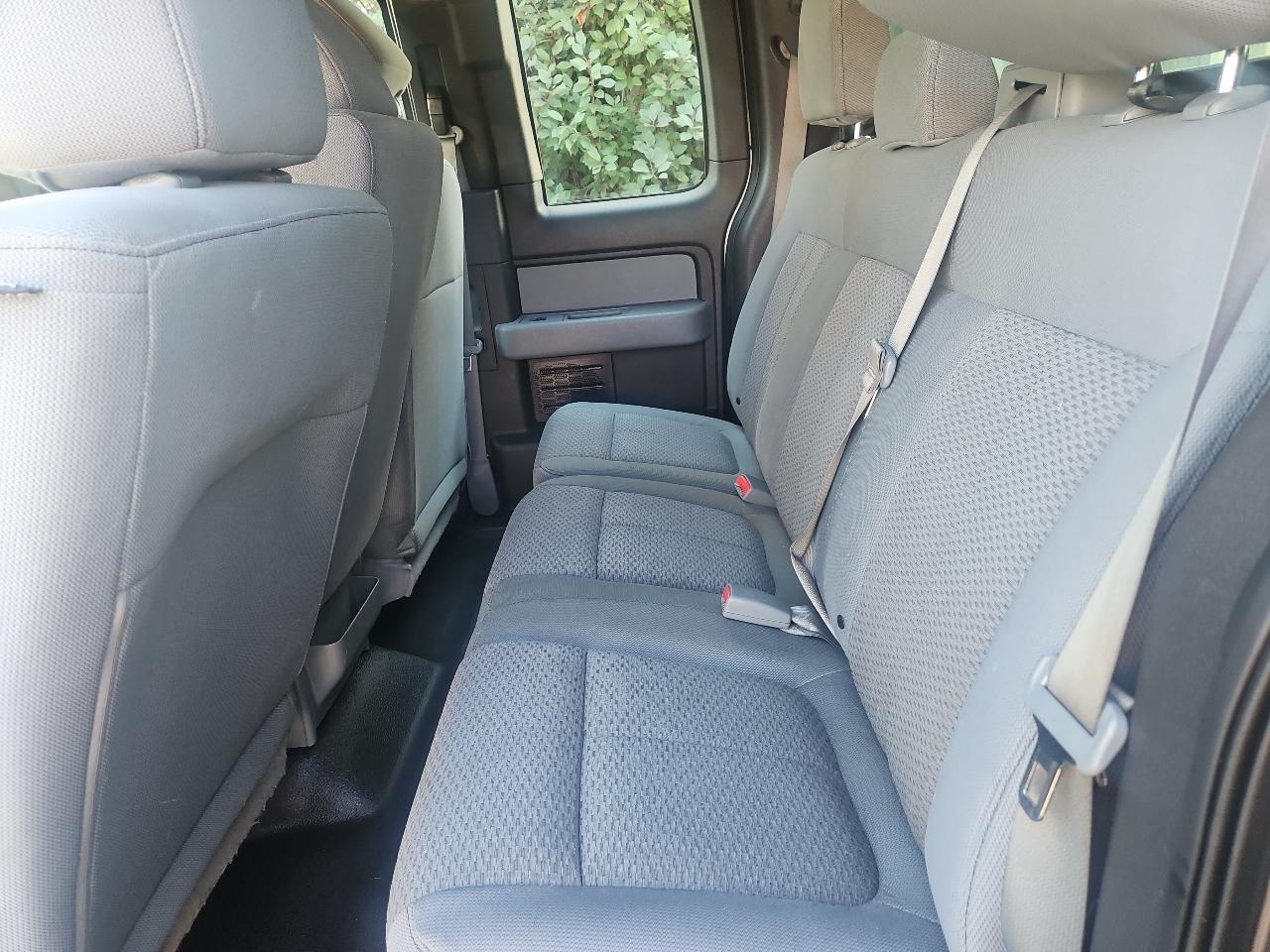 Ford F-150 4WD Reg Cab 126" STX 2013