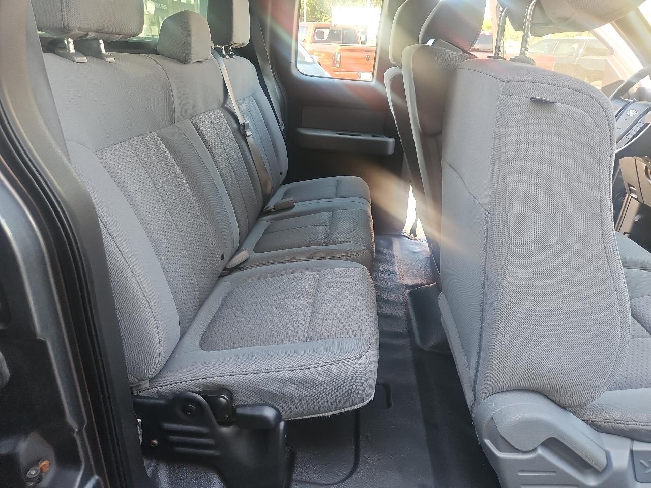 Ford F-150 4WD Reg Cab 126" STX 2013