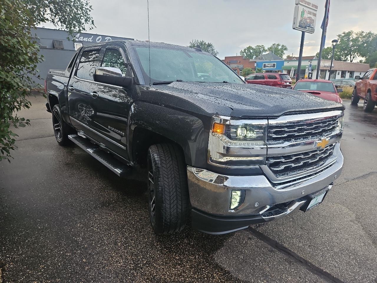 Chevrolet Silverado 1500 4WD Crew Cab 143.5" LTZ w/1LZ 2017