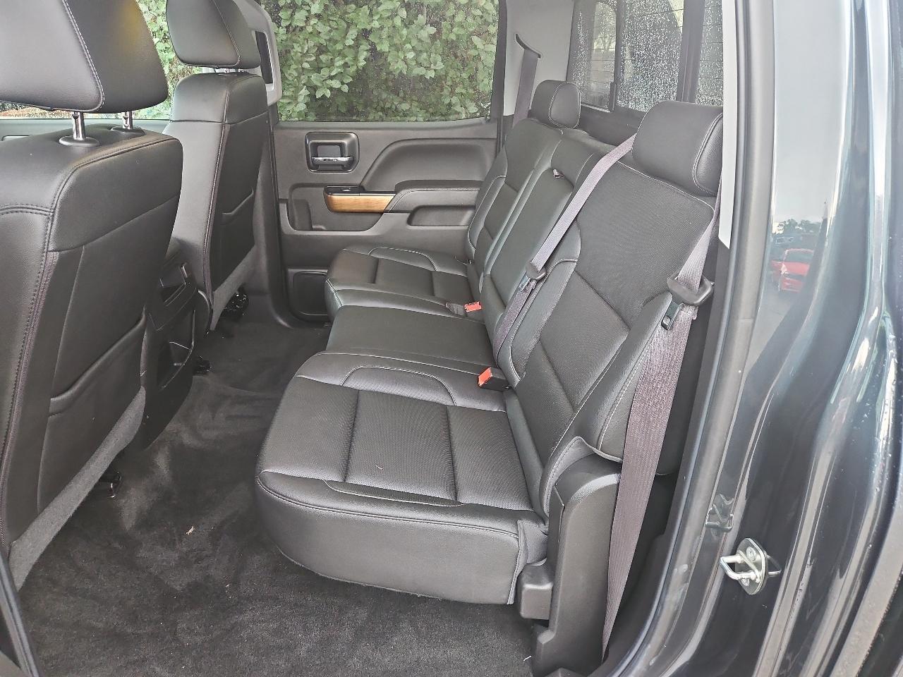 Chevrolet Silverado 1500 4WD Crew Cab 143.5" LTZ w/1LZ 2017