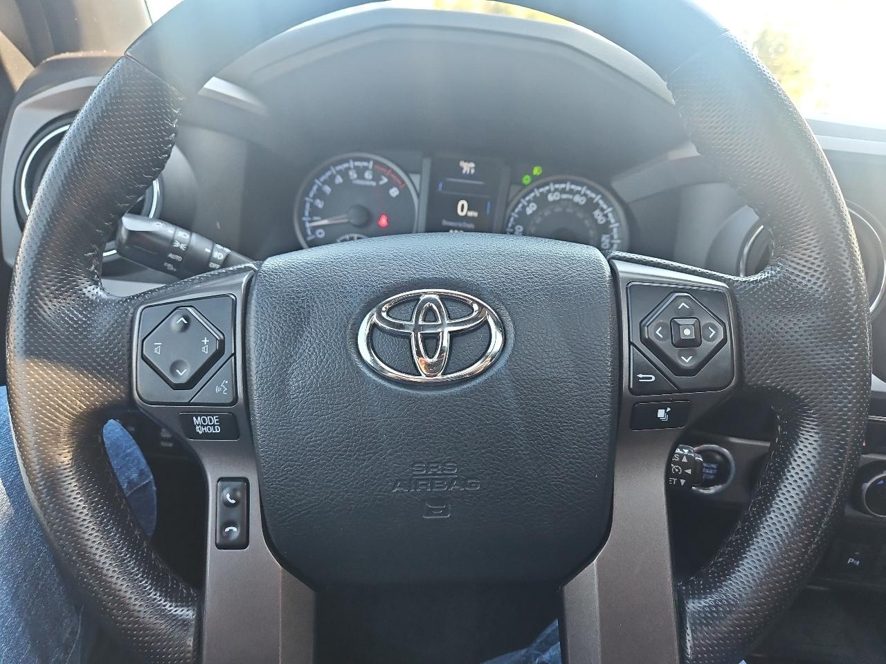 Toyota Tacoma TRD Off Road Double Cab 6' Bed V6 4x4 AT (Natl) 2017