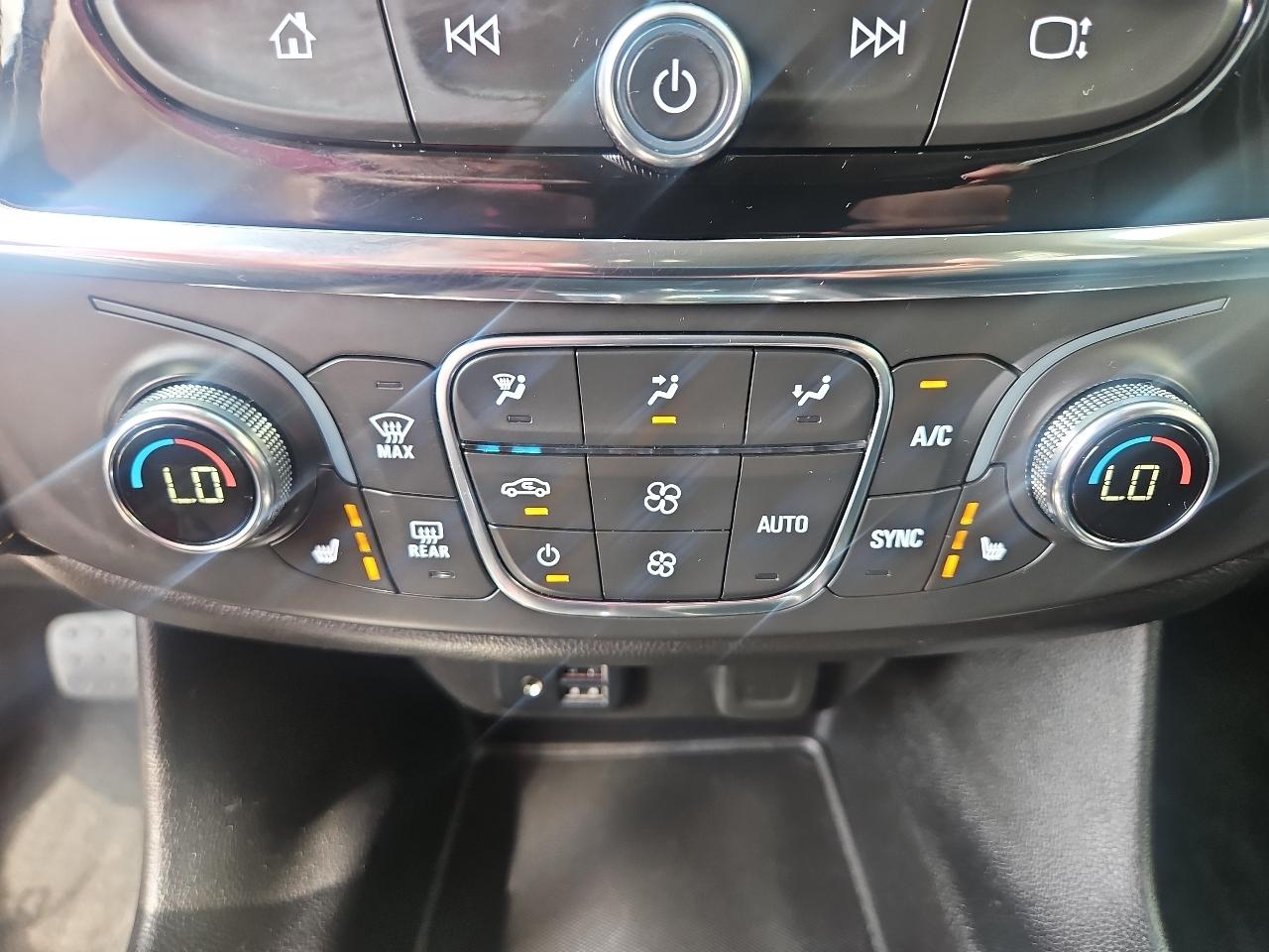 Chevrolet Traverse AWD 4dr RS 2021