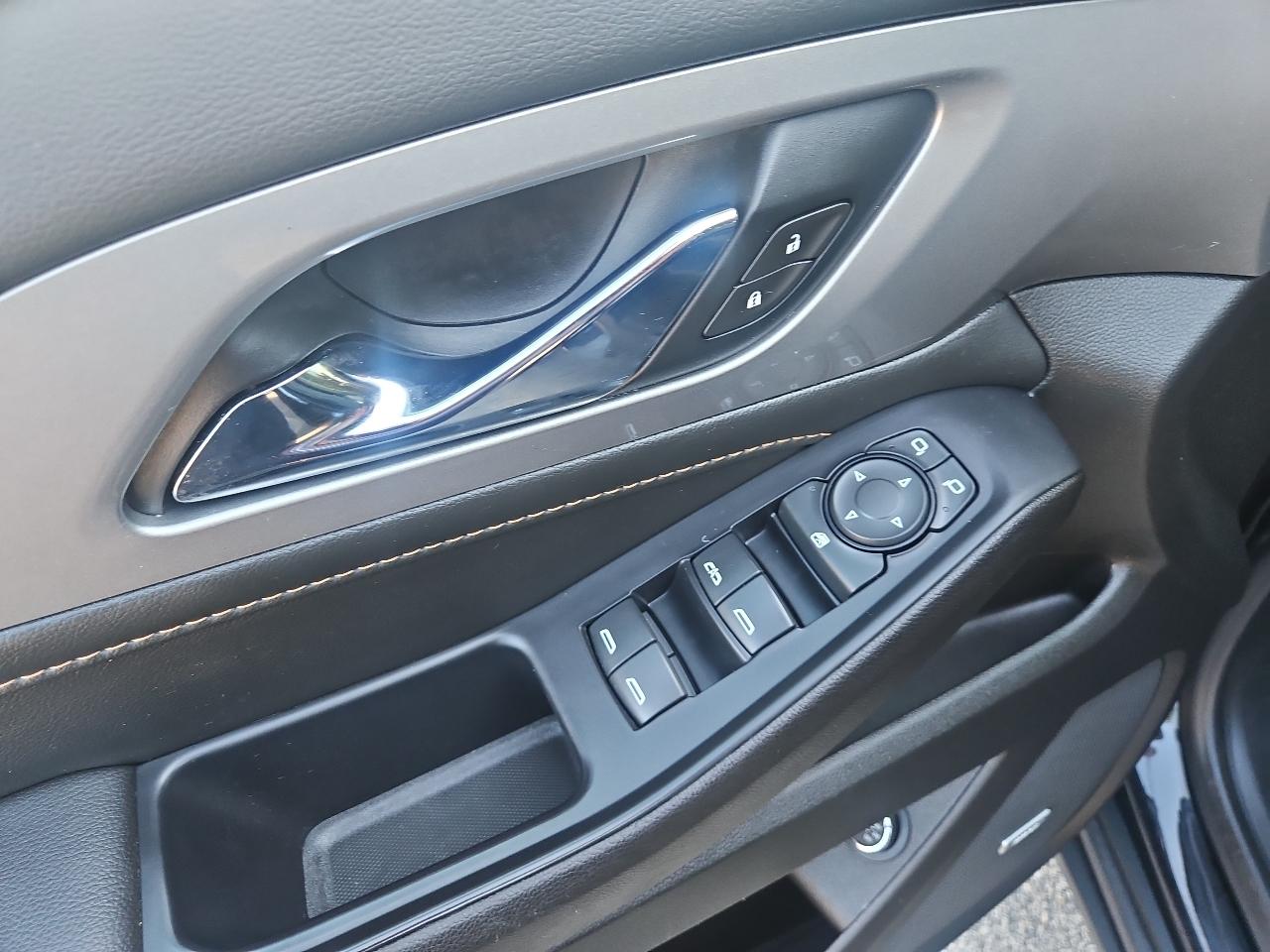 Chevrolet Traverse AWD 4dr RS 2021