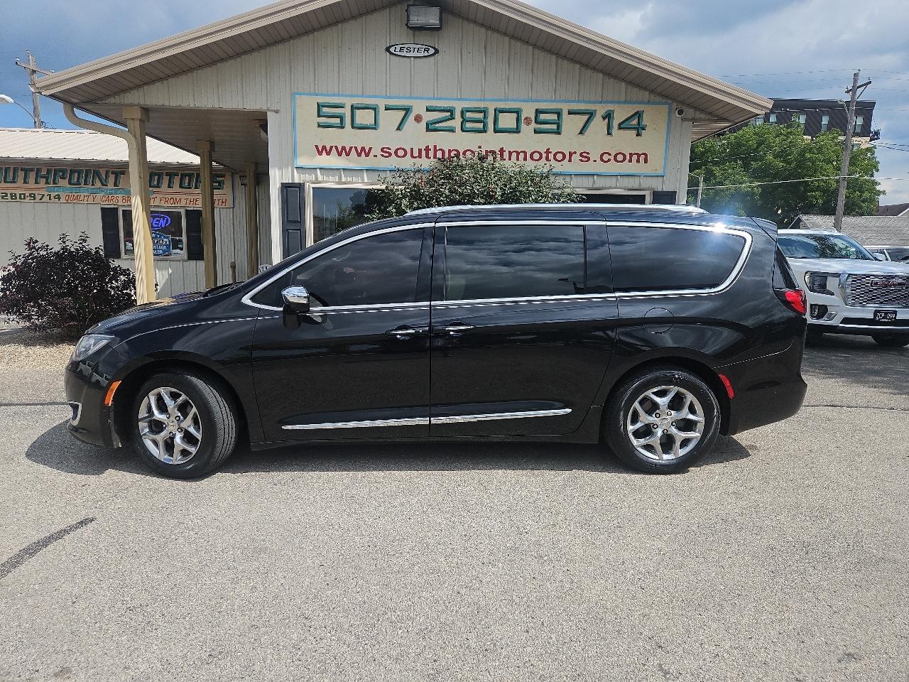 Chrysler Pacifica Limited FWD 2017