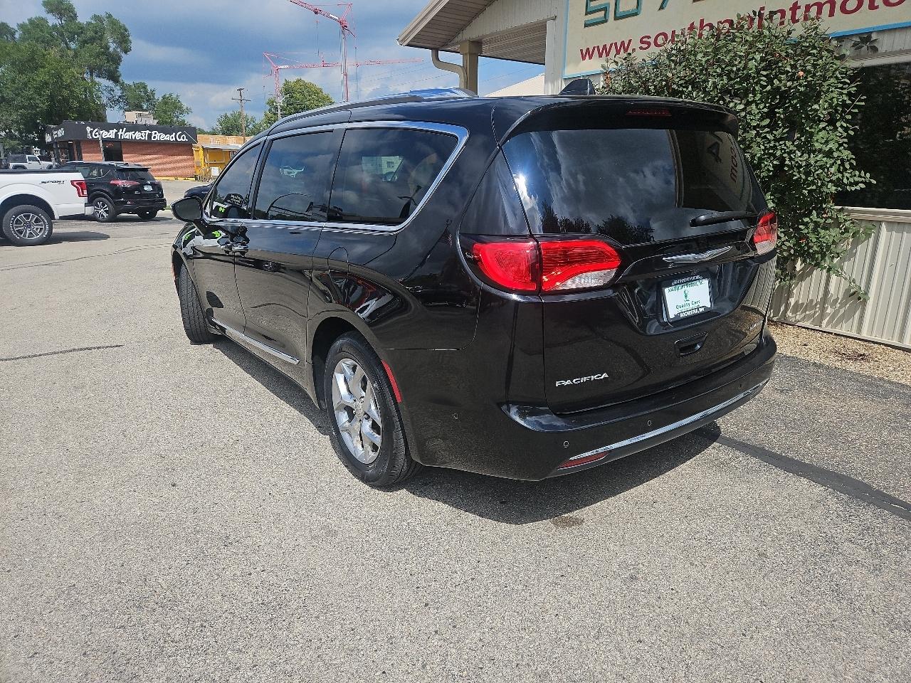 Chrysler Pacifica Limited FWD 2017