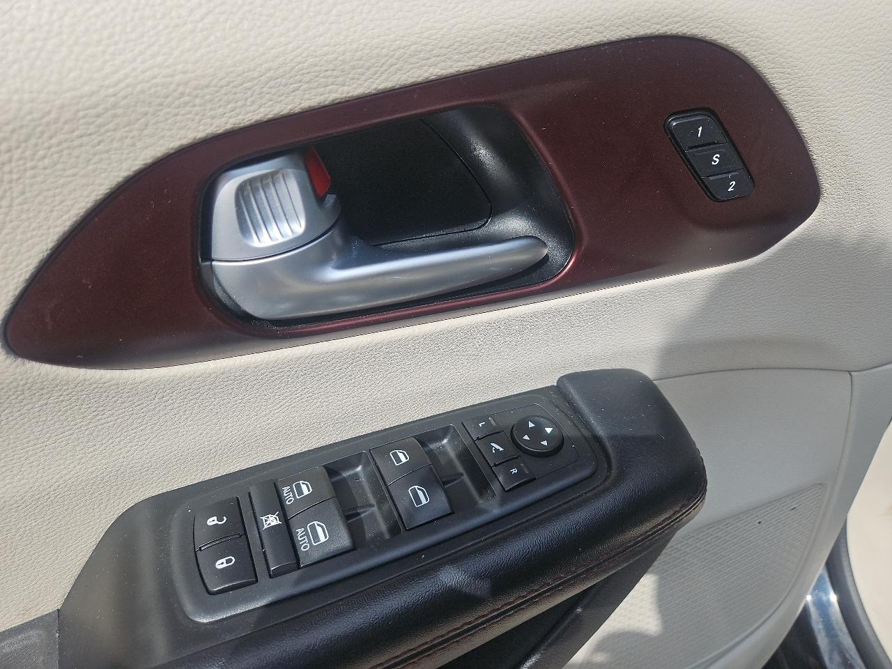 Chrysler Pacifica Limited FWD 2017