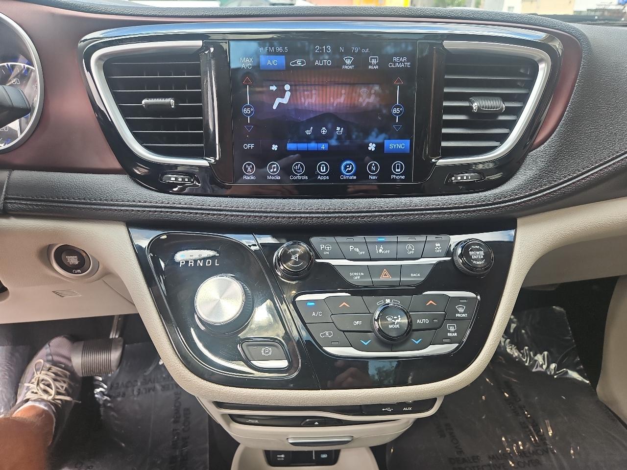 Chrysler Pacifica Limited FWD 2017
