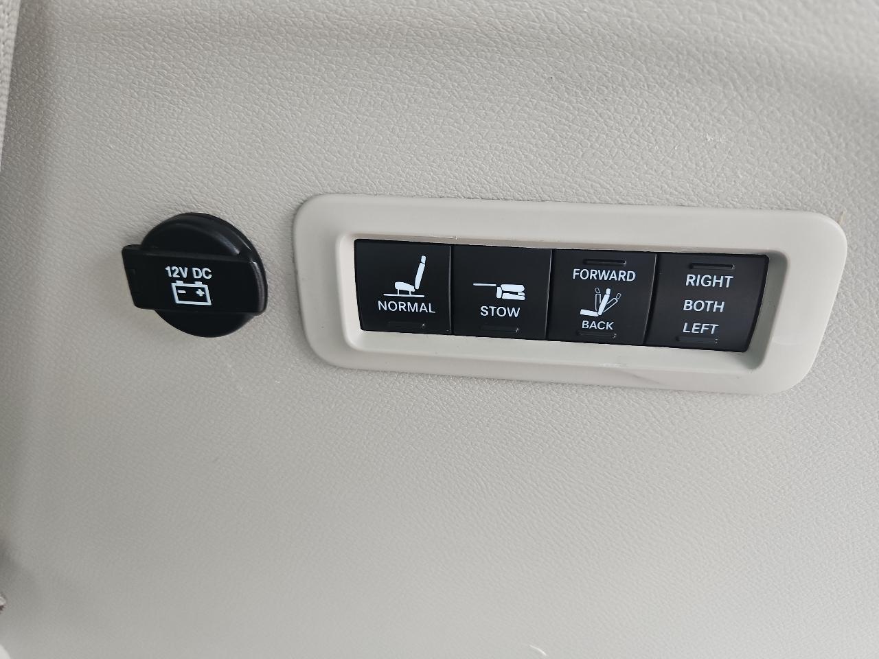 Chrysler Pacifica Limited FWD 2017
