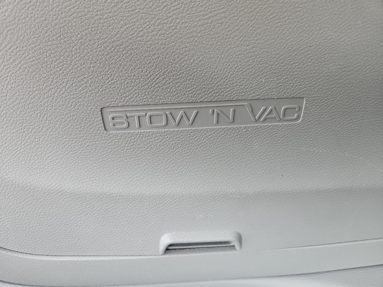 Chrysler Pacifica Limited FWD 2017
