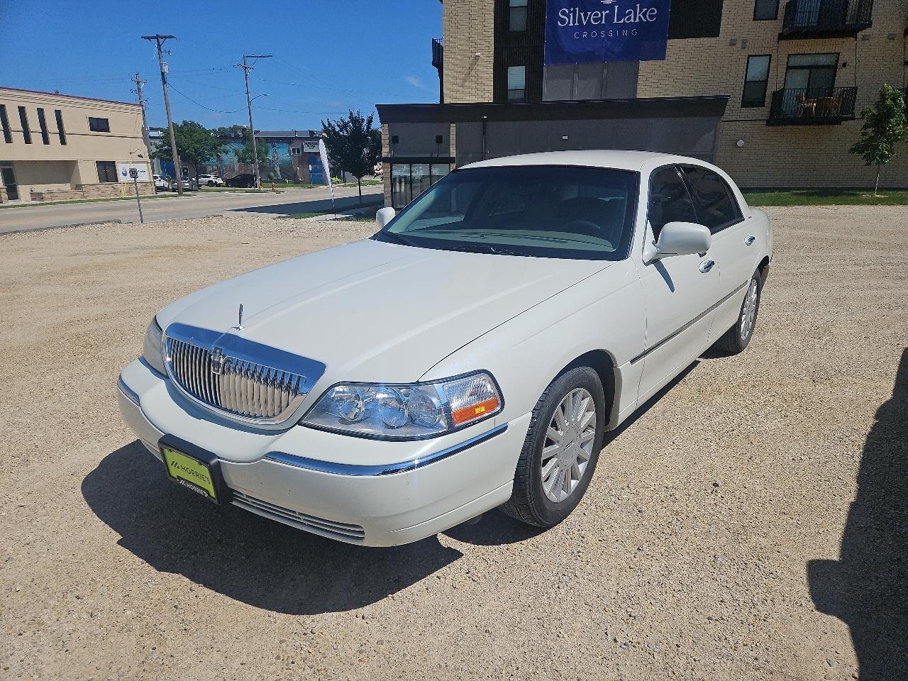 Lincoln Town Car 4dr Sdn Signature 2005
