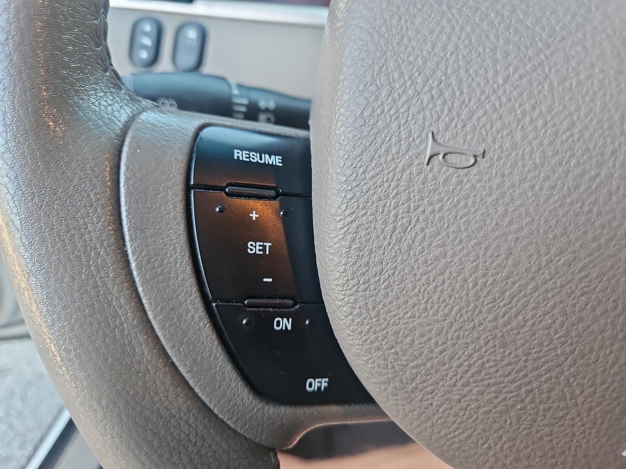 Lincoln Town Car 4dr Sdn Signature 2005