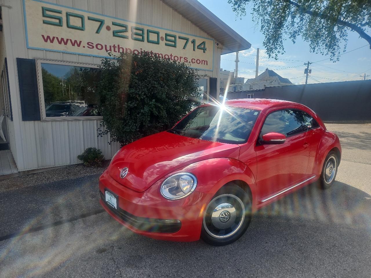 Volkswagen Beetle 2dr Cpe Auto 2.5L PZEV 2012