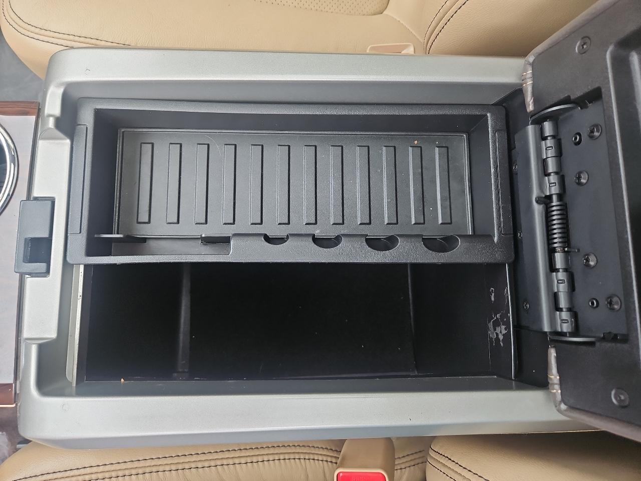 Ford F-150 4WD SuperCrew 145" Lariat 2012