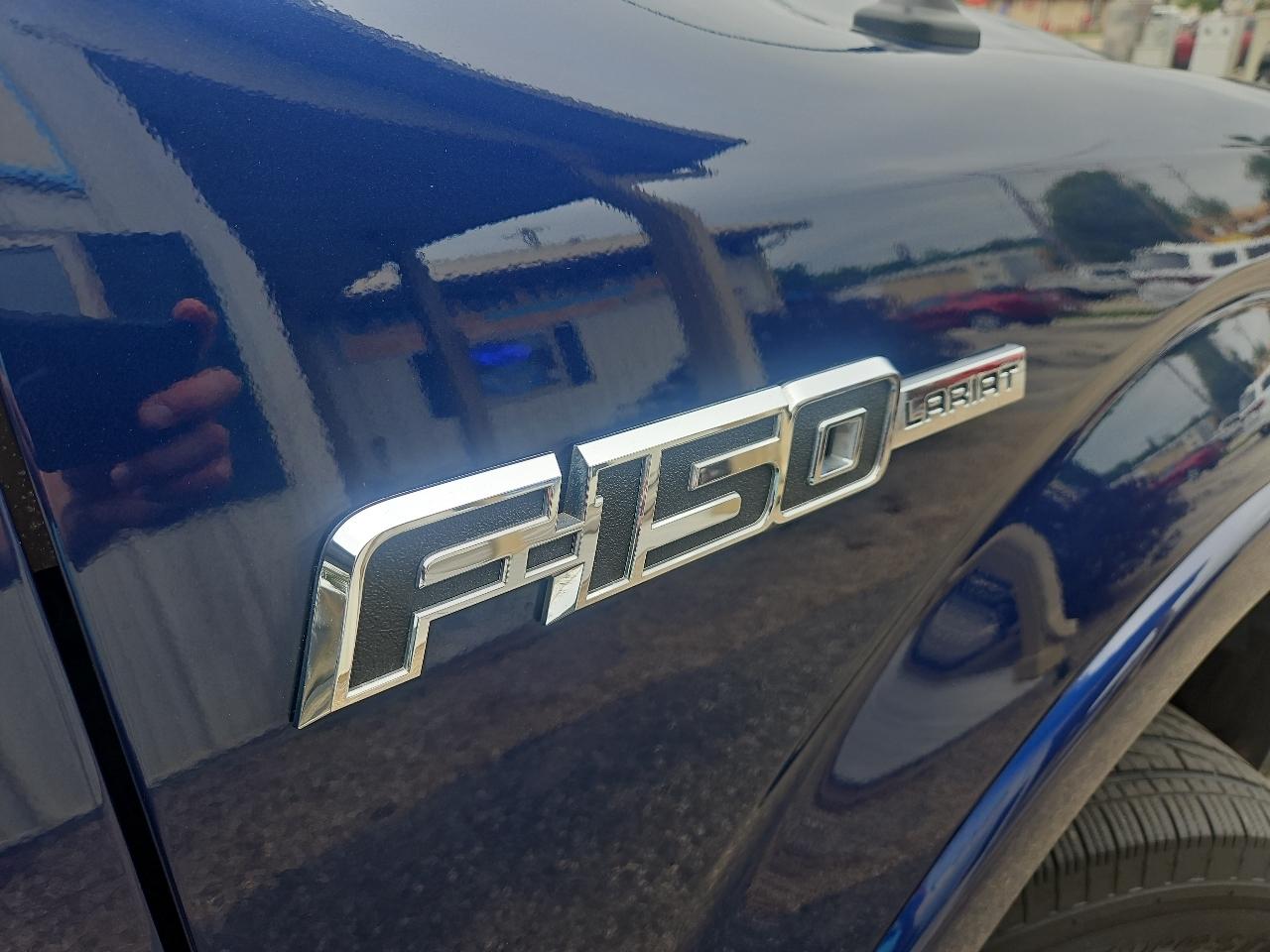 Ford F-150 4WD SuperCrew 145" Lariat 2012