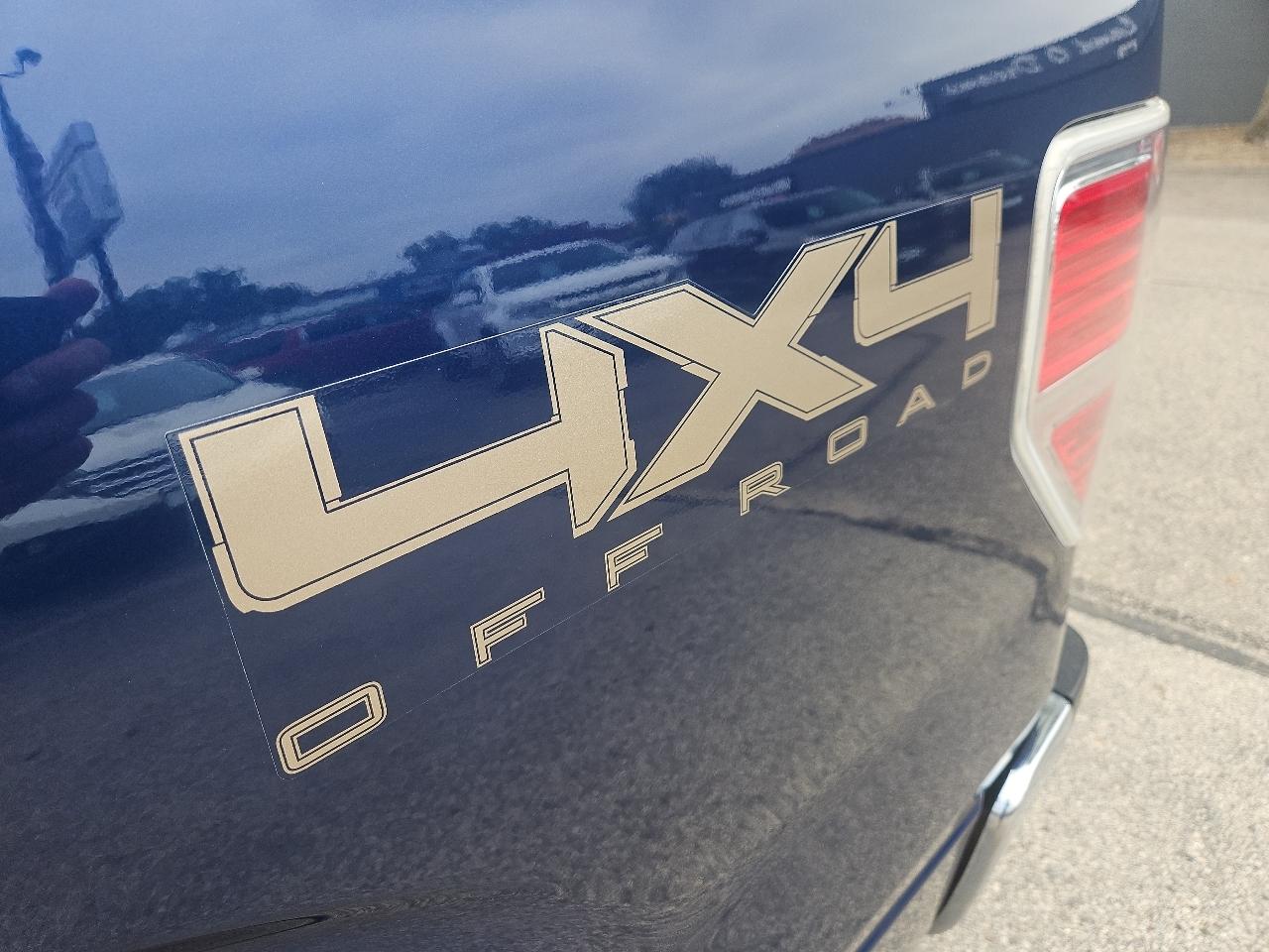Ford F-150 4WD SuperCrew 145" Lariat 2012