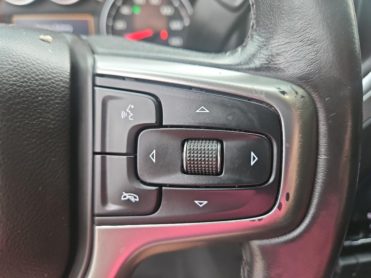 Chevrolet Silverado 1500 4WD Crew Cab 147" RST 2020