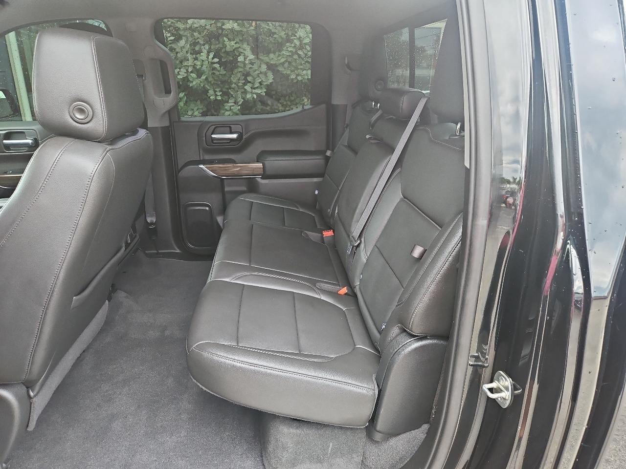 Chevrolet Silverado 1500 4WD Crew Cab 147" RST 2020
