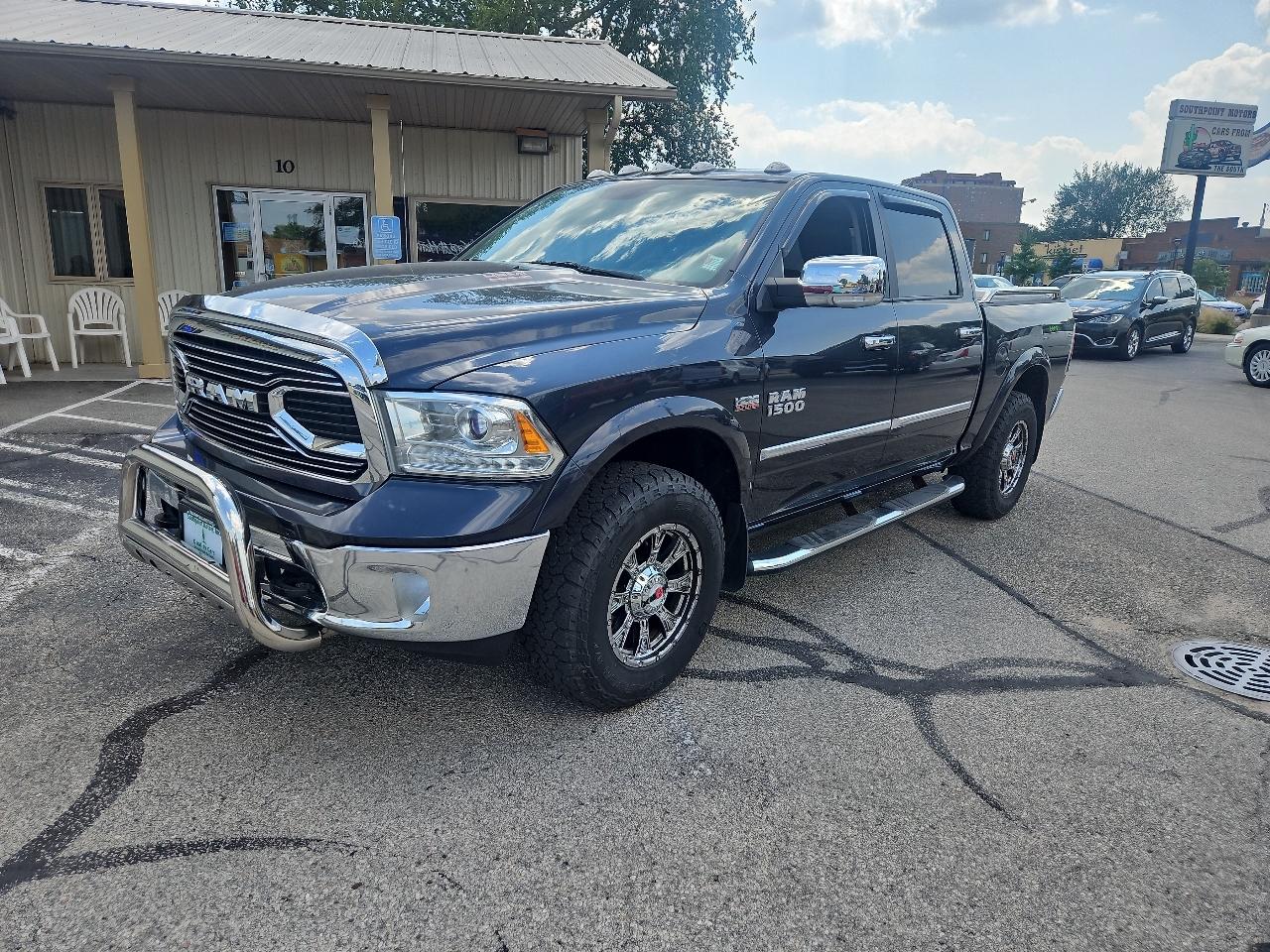 RAM 1500 4WD Crew Cab 140.5" Laramie 2014