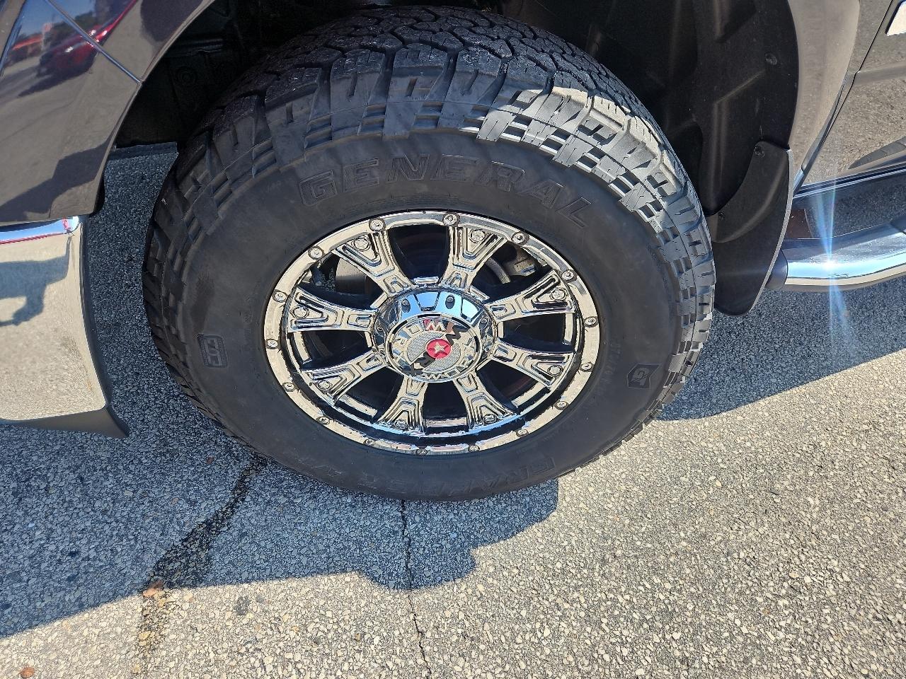 RAM 1500 4WD Crew Cab 140.5" Laramie 2014
