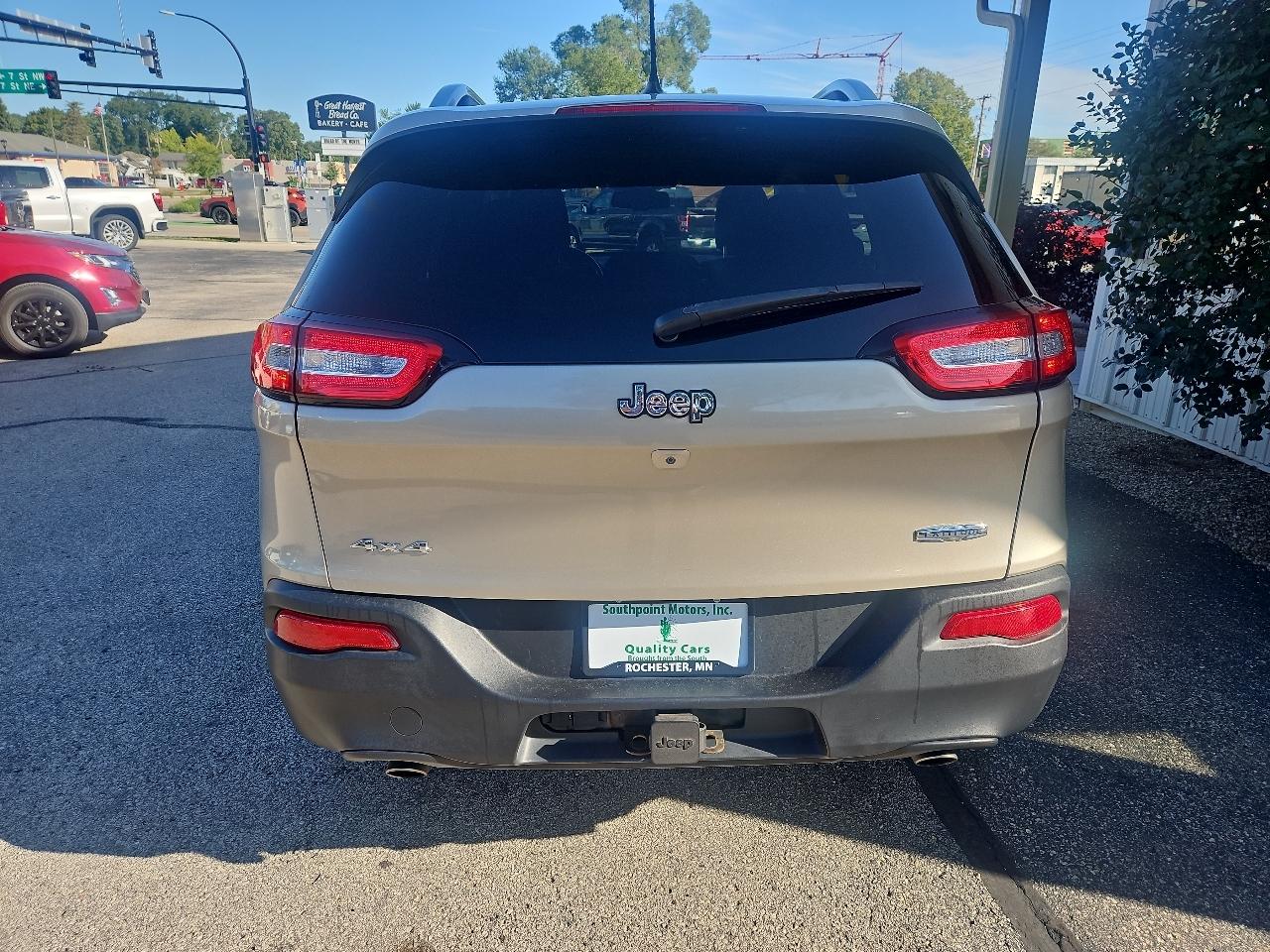 Jeep Cherokee 4WD 4dr Latitude 2014
