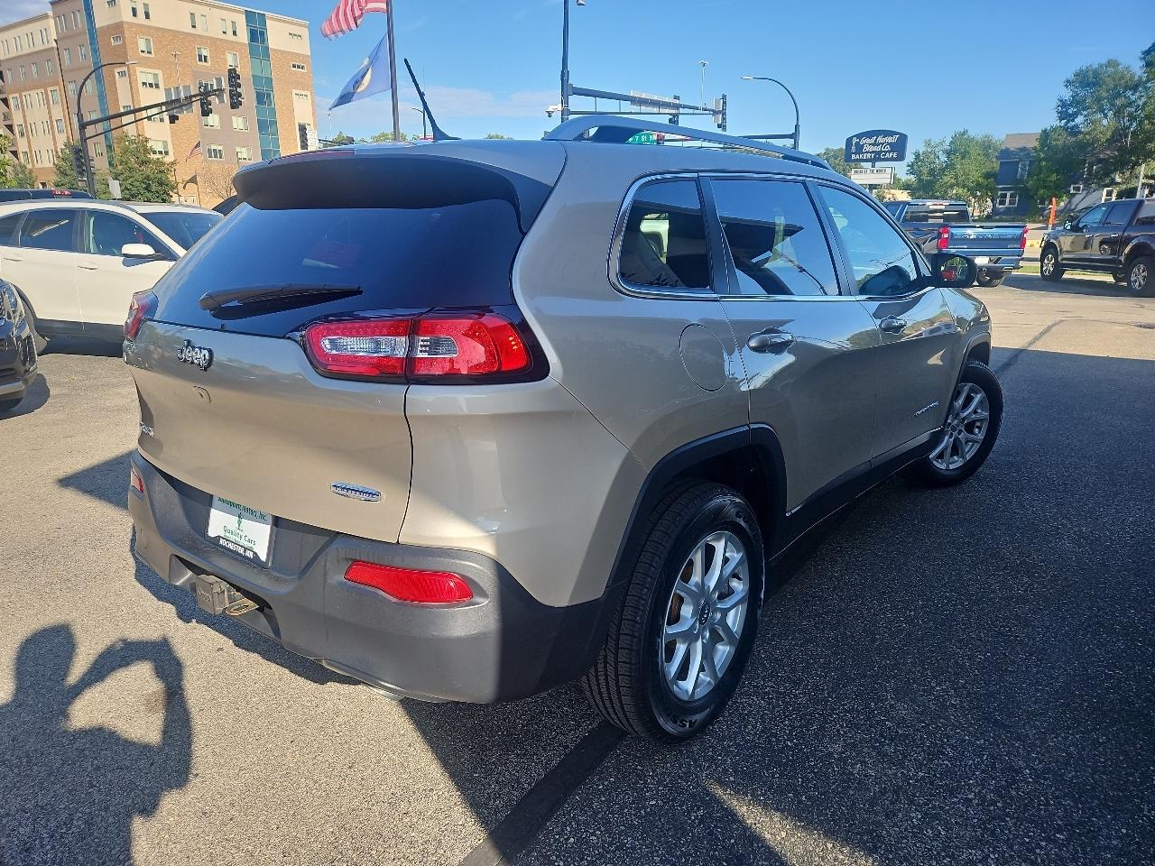 Jeep Cherokee 4WD 4dr Latitude 2014