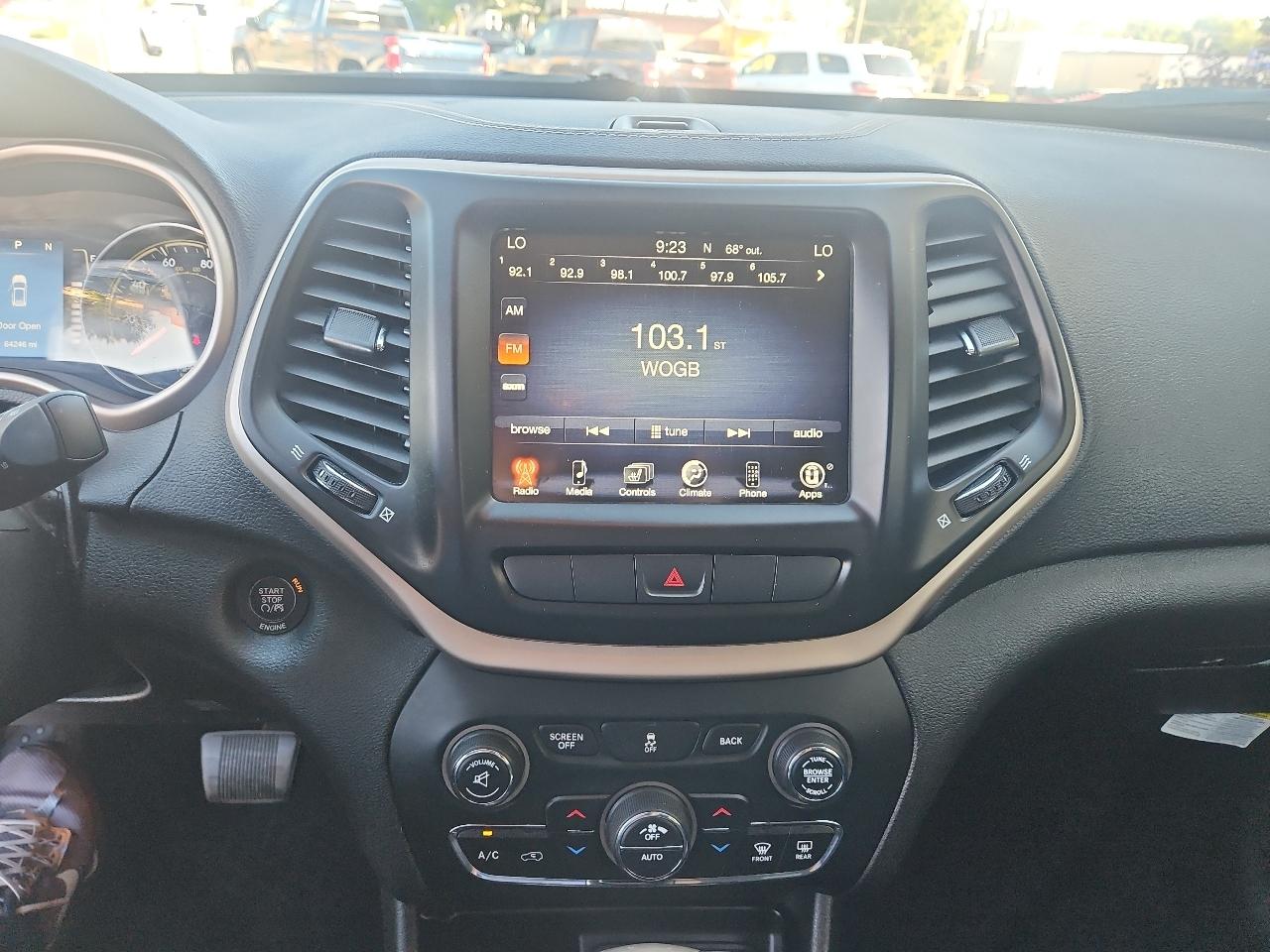 Jeep Cherokee 4WD 4dr Latitude 2014