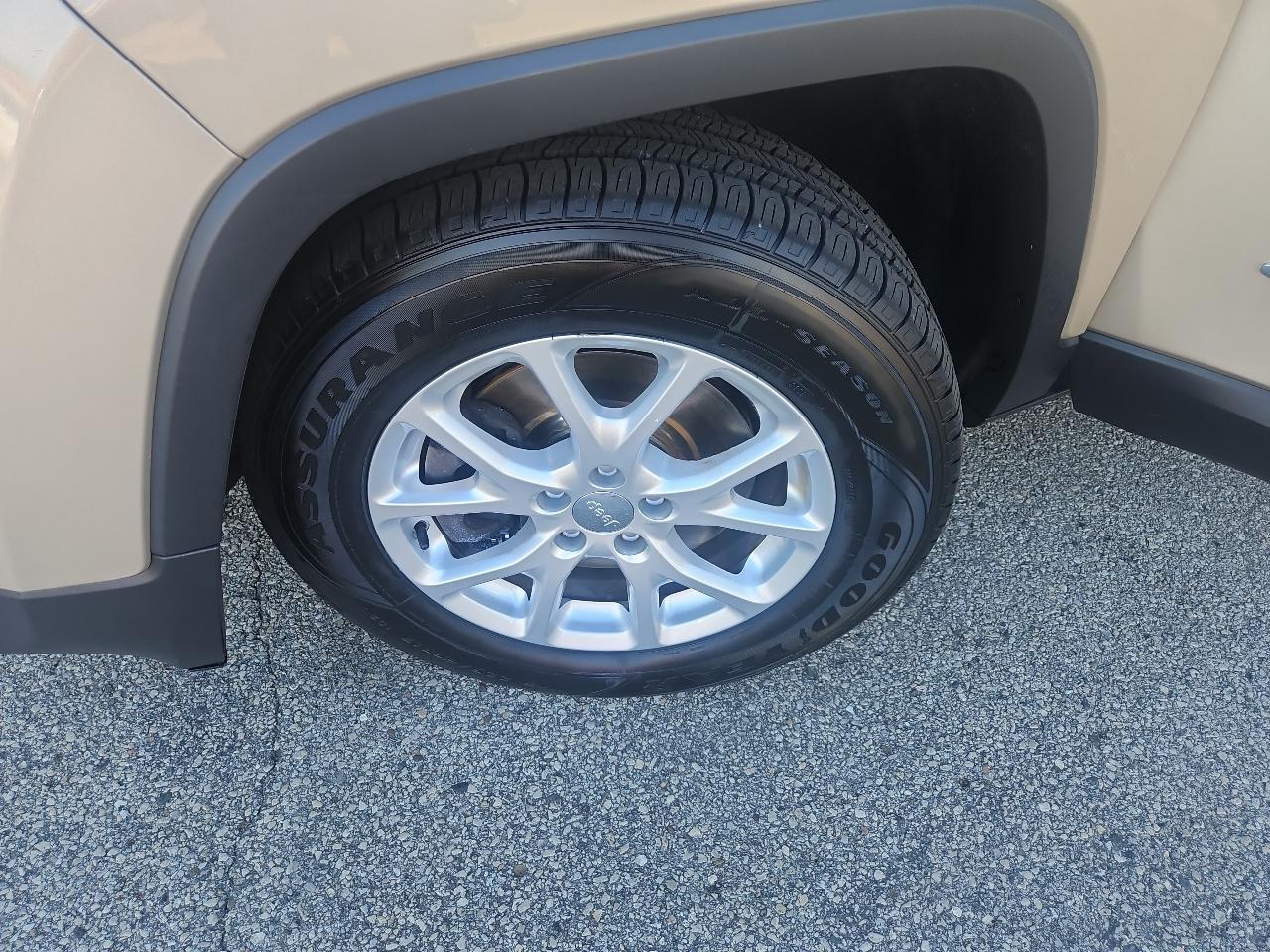 Jeep Cherokee 4WD 4dr Latitude 2014