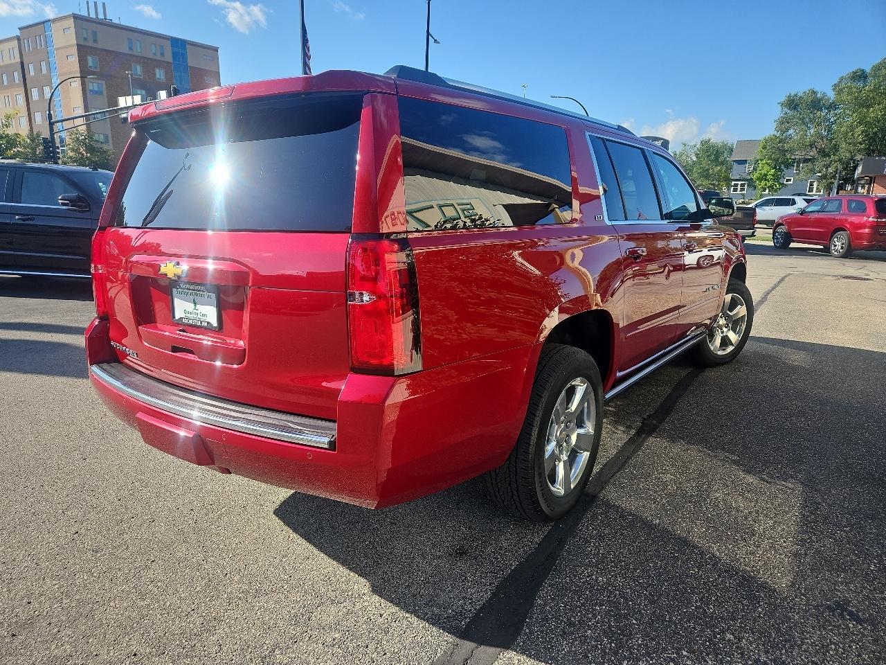 Chevrolet Suburban 4WD 4dr LTZ 2015