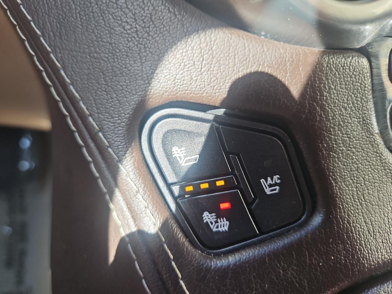 Chevrolet Suburban 4WD 4dr LTZ 2015