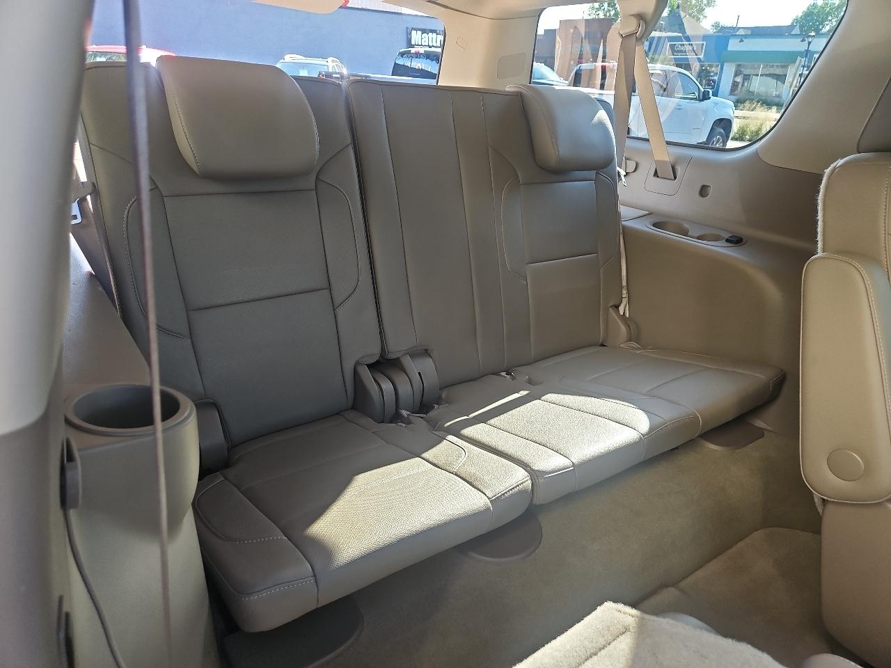Chevrolet Suburban 4WD 4dr LTZ 2015