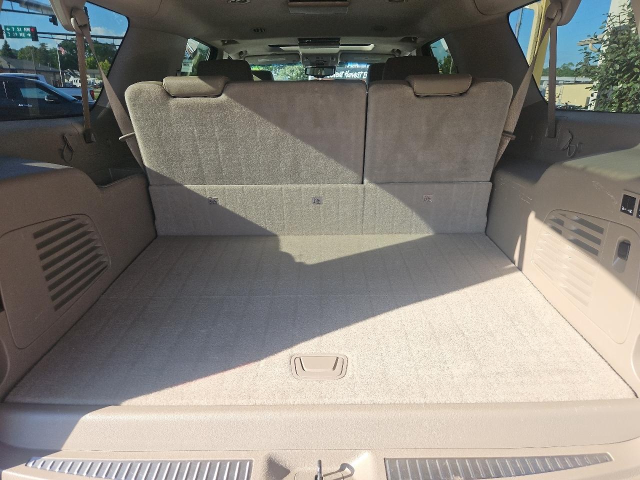 Chevrolet Suburban 4WD 4dr LTZ 2015