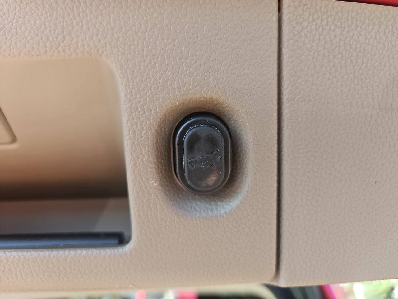 Chevrolet Suburban 4WD 4dr LTZ 2015