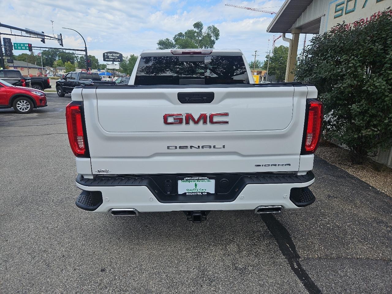 GMC Sierra 1500 4WD Crew Cab 147" Denali 2019
