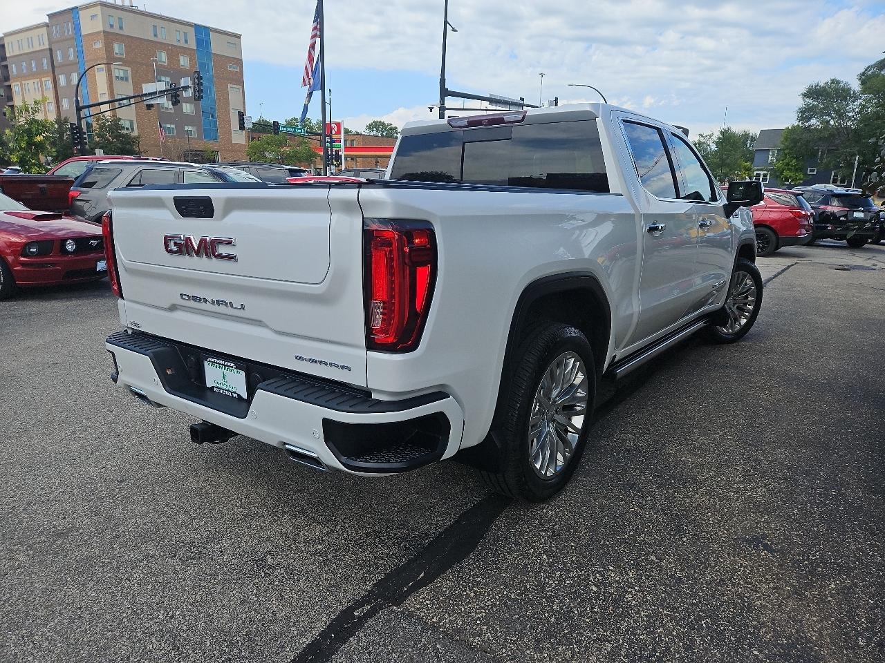 GMC Sierra 1500 4WD Crew Cab 147" Denali 2019