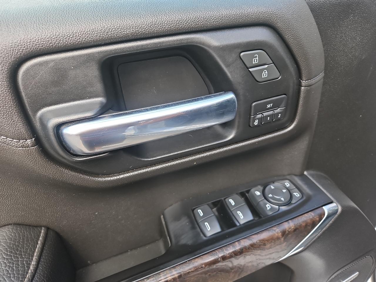 GMC Sierra 1500 4WD Crew Cab 147" Denali 2019