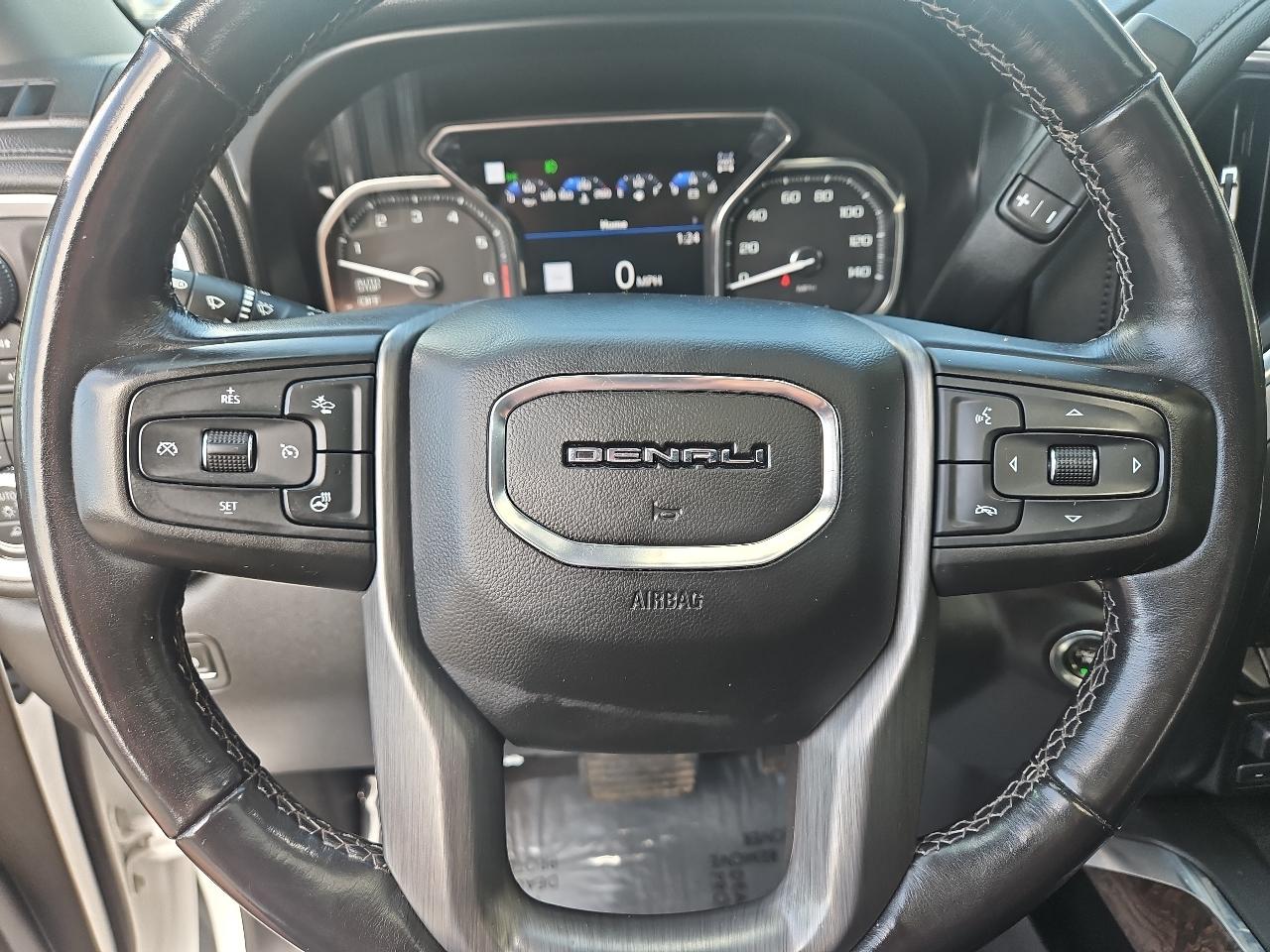 GMC Sierra 1500 4WD Crew Cab 147" Denali 2019