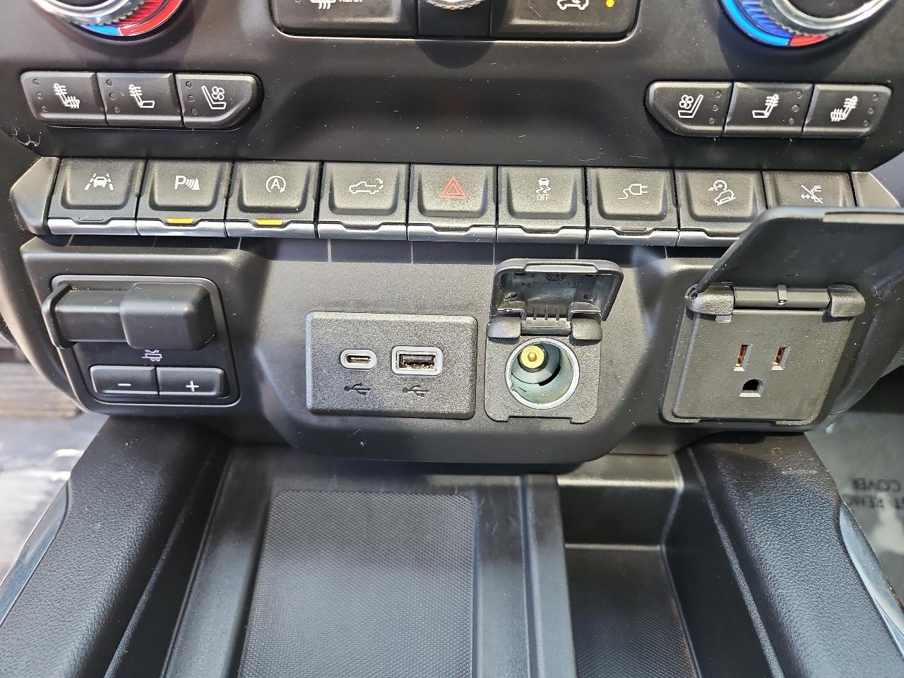 GMC Sierra 1500 4WD Crew Cab 147" Denali 2019