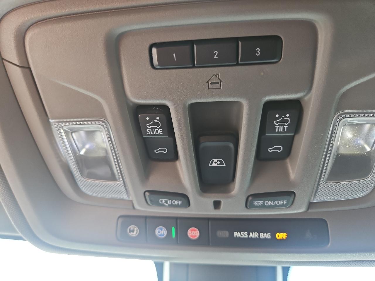 GMC Sierra 1500 4WD Crew Cab 147" Denali 2019