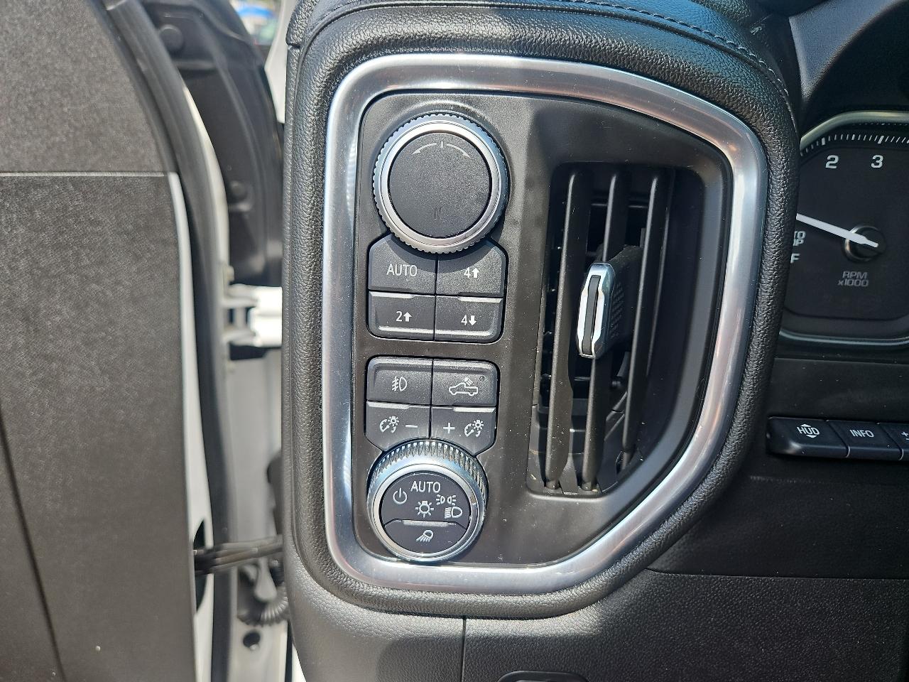 GMC Sierra 1500 4WD Crew Cab 147" Denali 2019