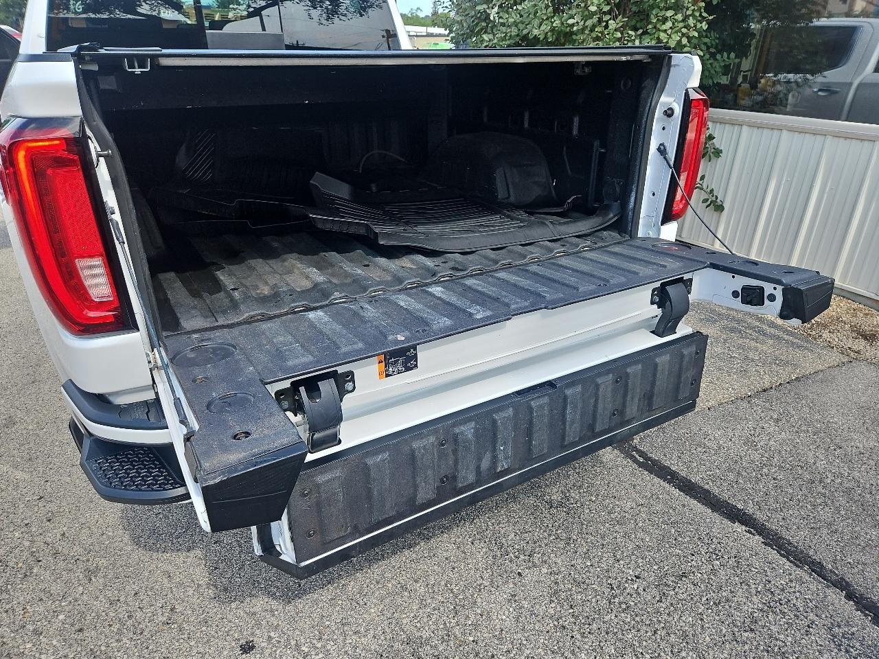 GMC Sierra 1500 4WD Crew Cab 147" Denali 2019