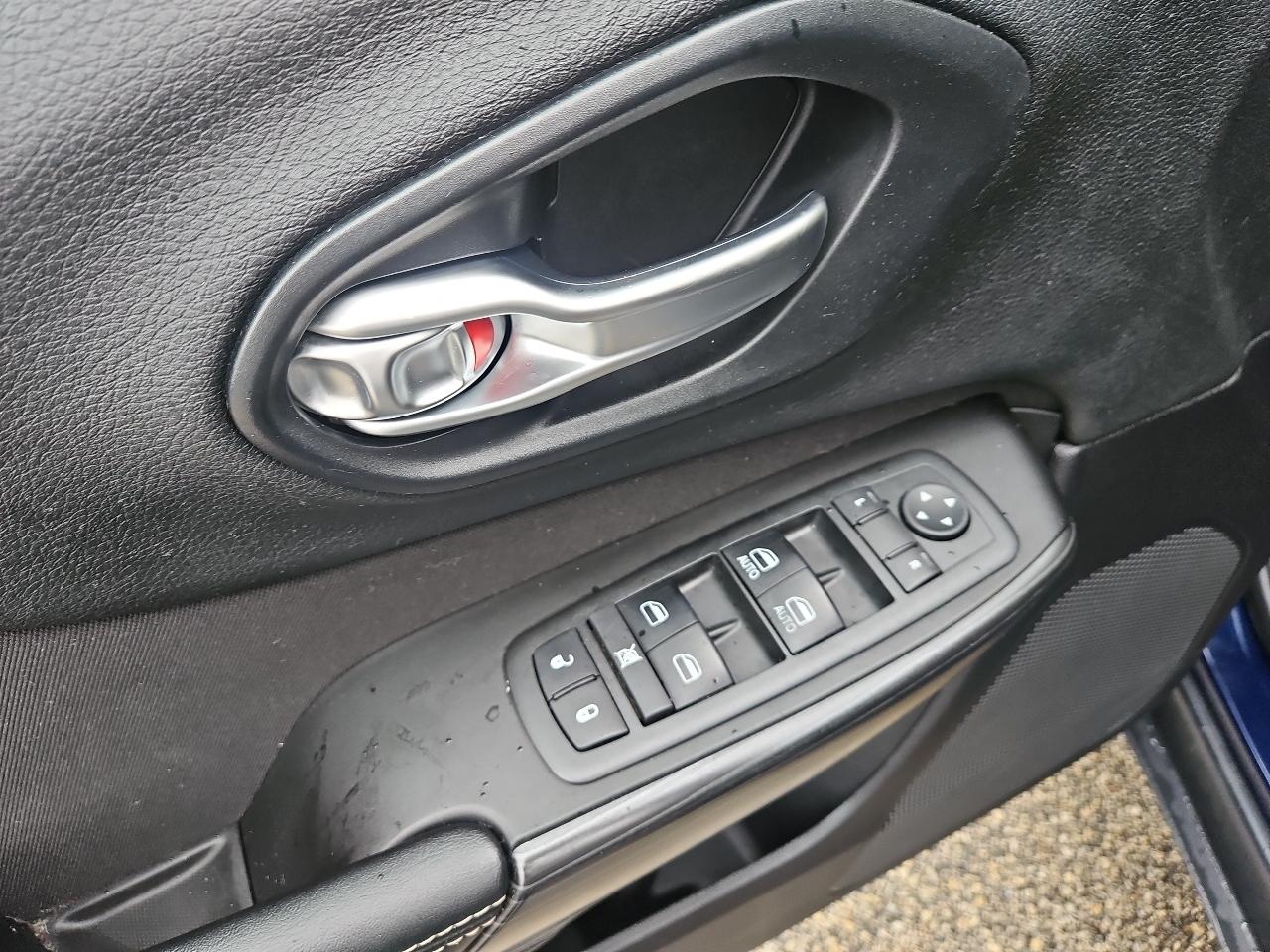 Jeep Cherokee 4WD 4dr Latitude 2014