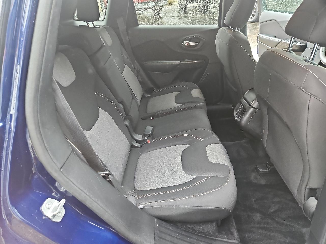 Jeep Cherokee 4WD 4dr Latitude 2014
