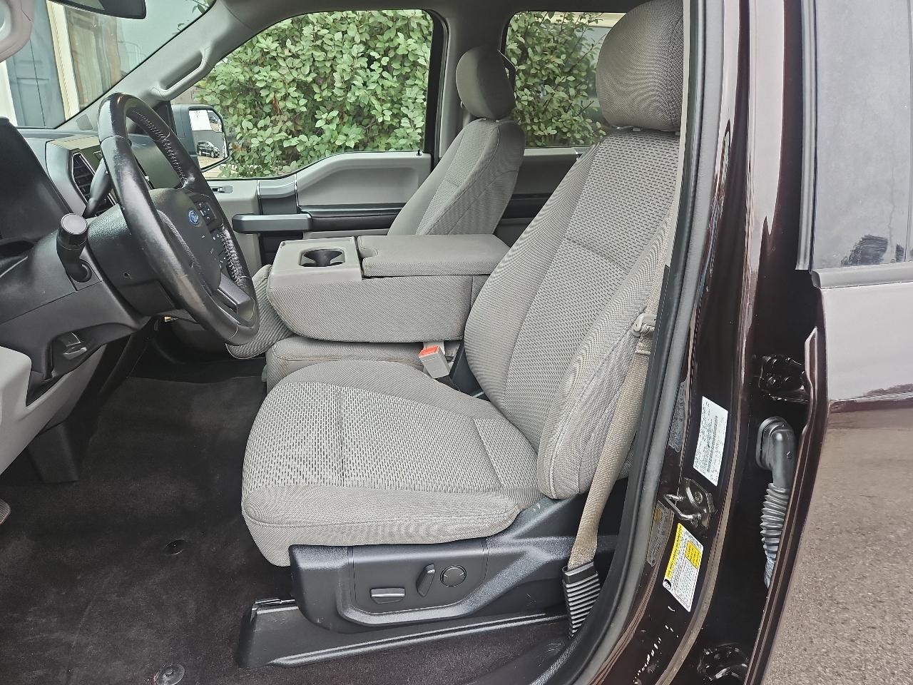 Ford F-150 4WD SuperCab 145" XLT 2019