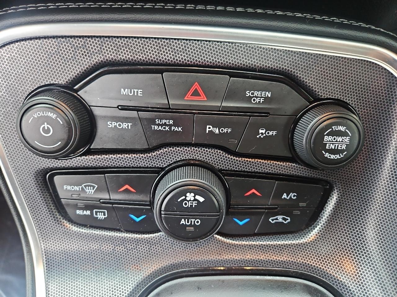 Dodge Challenger GT AWD 2018
