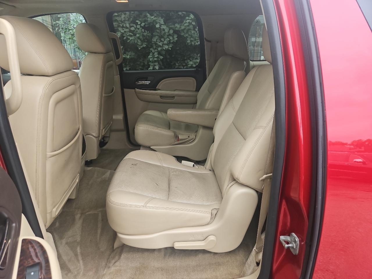 GMC Yukon XL AWD 4dr Denali 2014