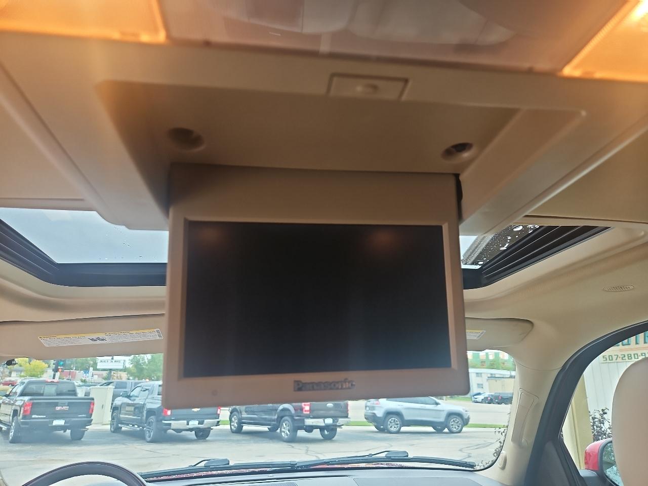 GMC Yukon XL AWD 4dr Denali 2014