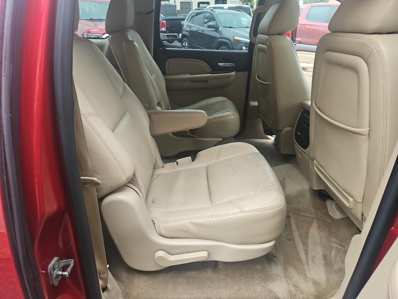 GMC Yukon XL AWD 4dr Denali 2014