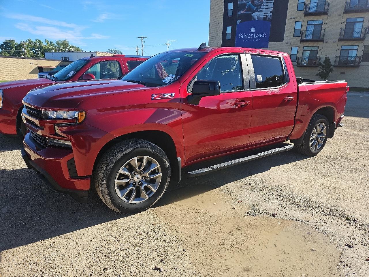 2022 Chevrolet Silverado 1500 LTD 4WD Crew Cab 147" RST